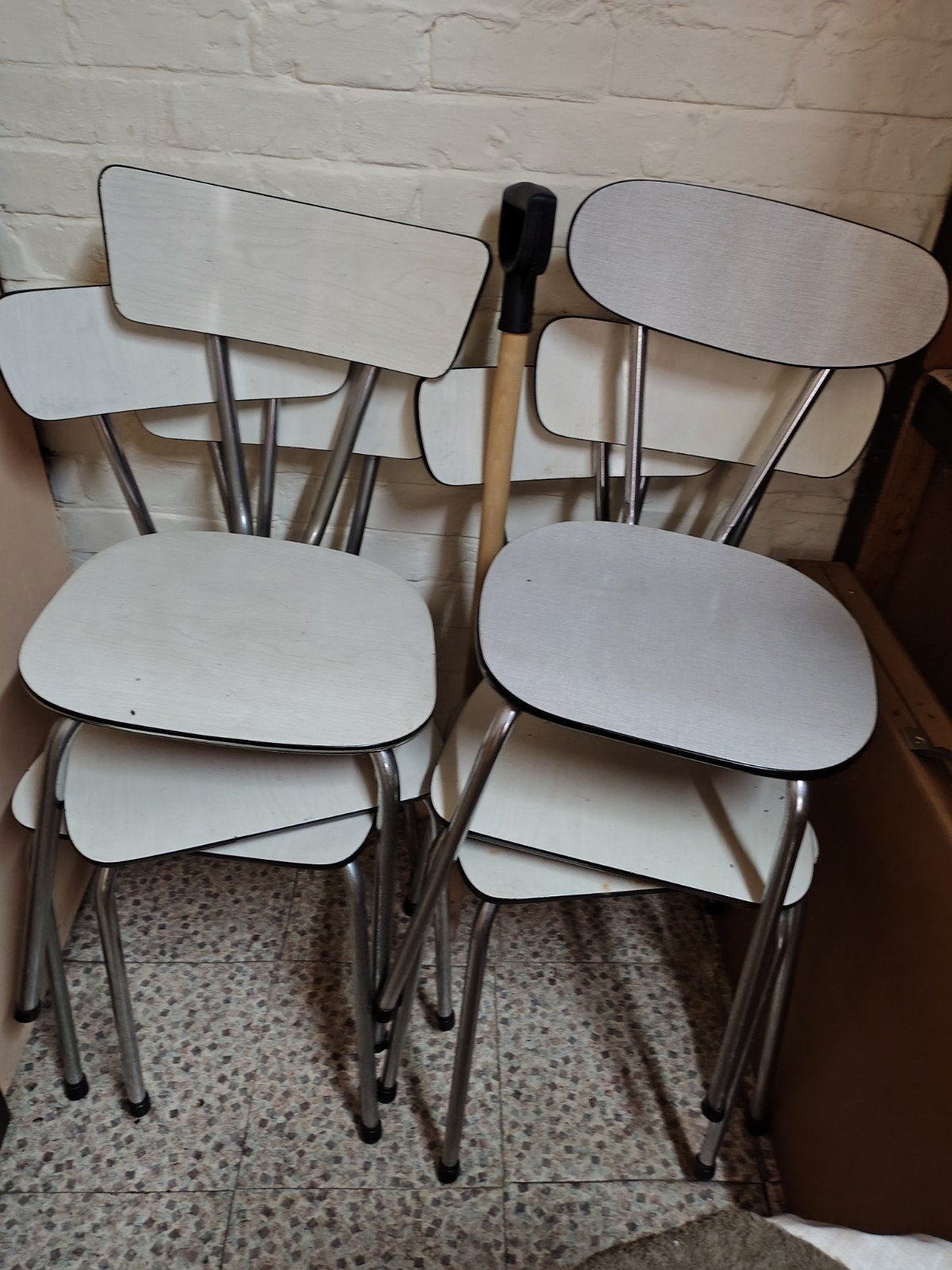 6 verschillende vintage keukenstoelen, Huis en Inrichting, Keuken | Complete keukens, Ophalen