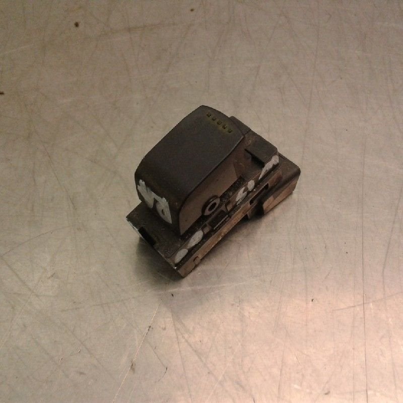 RAAMSCHAKELAAR Suzuki Grand Vitara II (JT) (01-2005/02-2015), Gebruikt, Suzuki