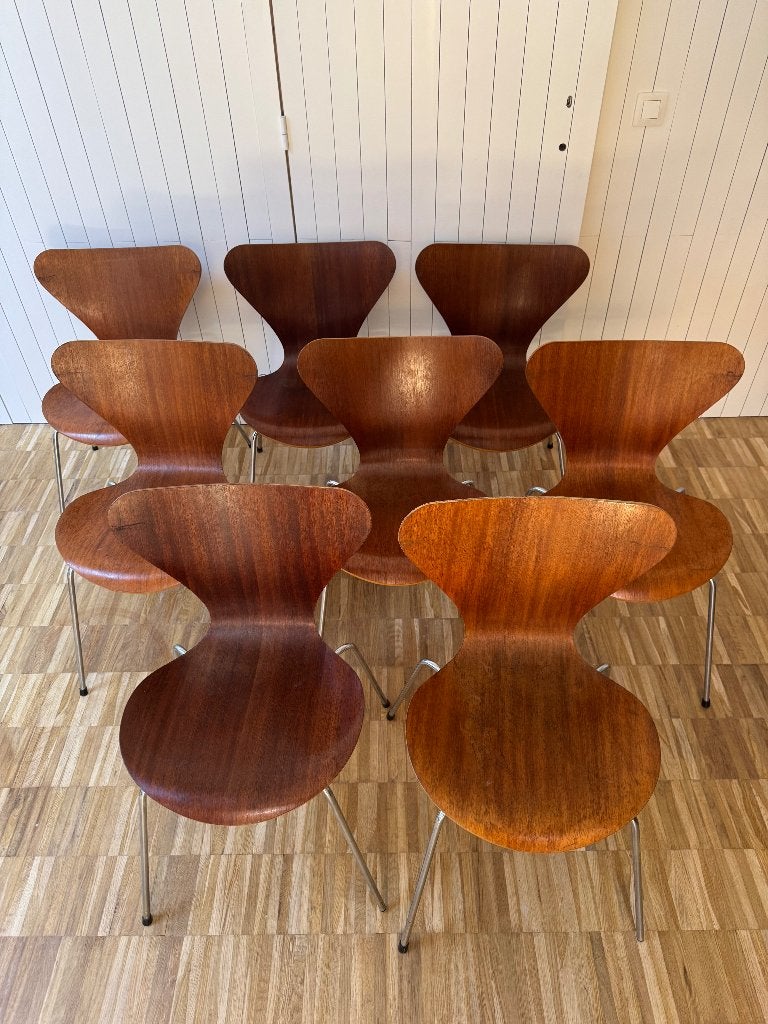 8 x Fritz Hansen vlinderstoel Teak Arne Jacobsen, Huis en Inrichting, Stoelen, Ophalen, Design klassieker, Gebruikt, Bruin