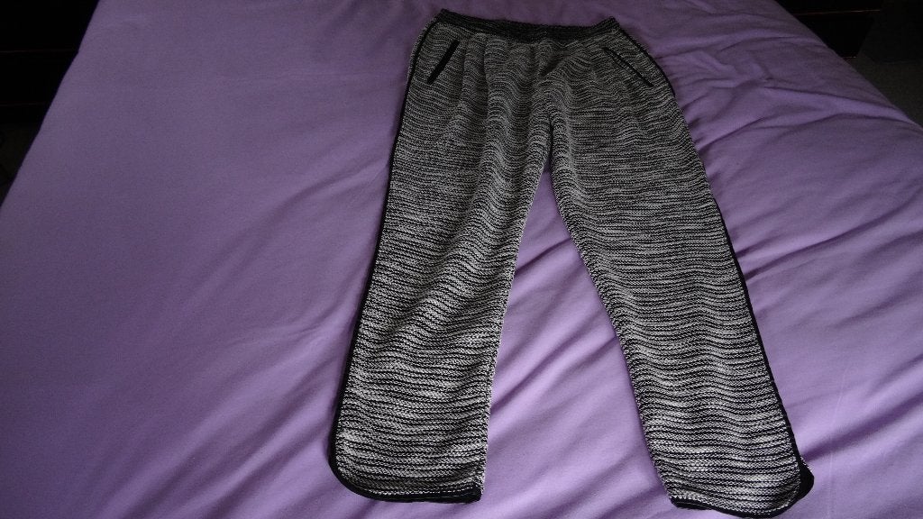 PANTALON EN JERSEY NEUF, Neuf, Enlèvement ou Envoi, Taille 36 (S), Longs