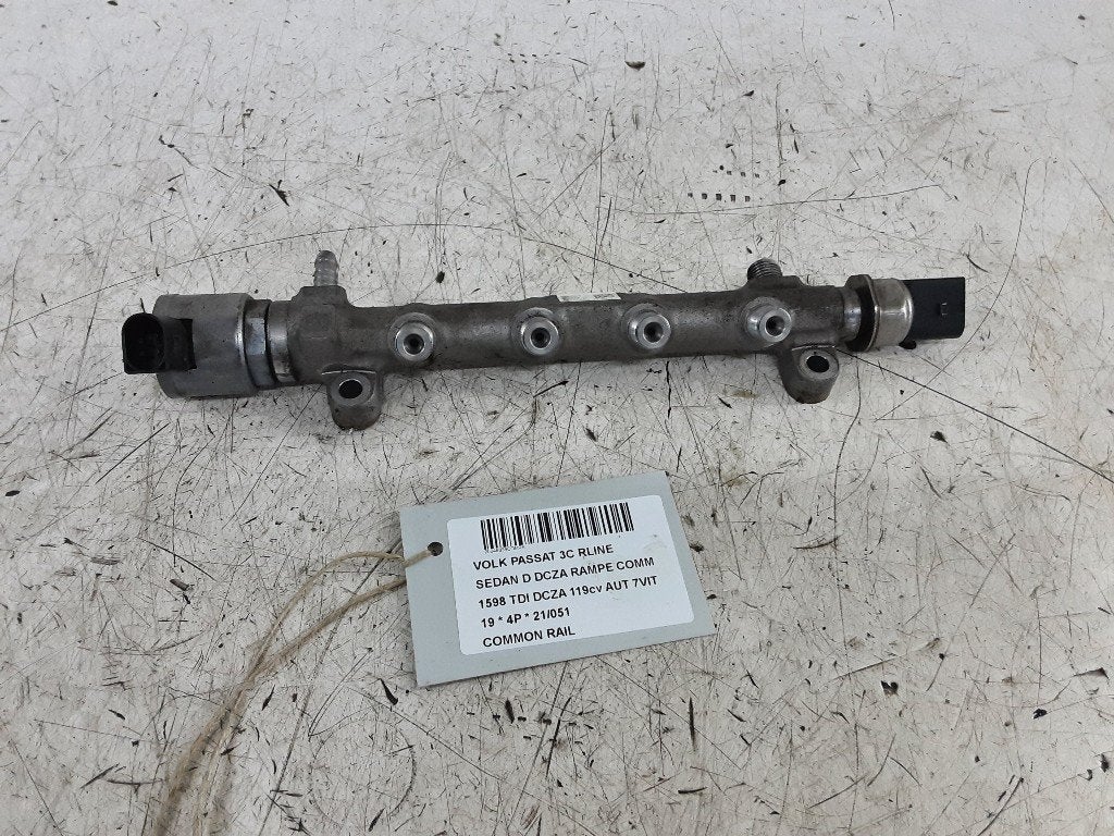 RAMPE D'INJECTION Volkswagen Passat (3G2) (04L089G), Autos : Pièces & Accessoires, Volkswagen, Mevr. I. Hauben, Utilisé, Rue de l'Espoir 34 34
4030  GRIVEGNÉE, BE