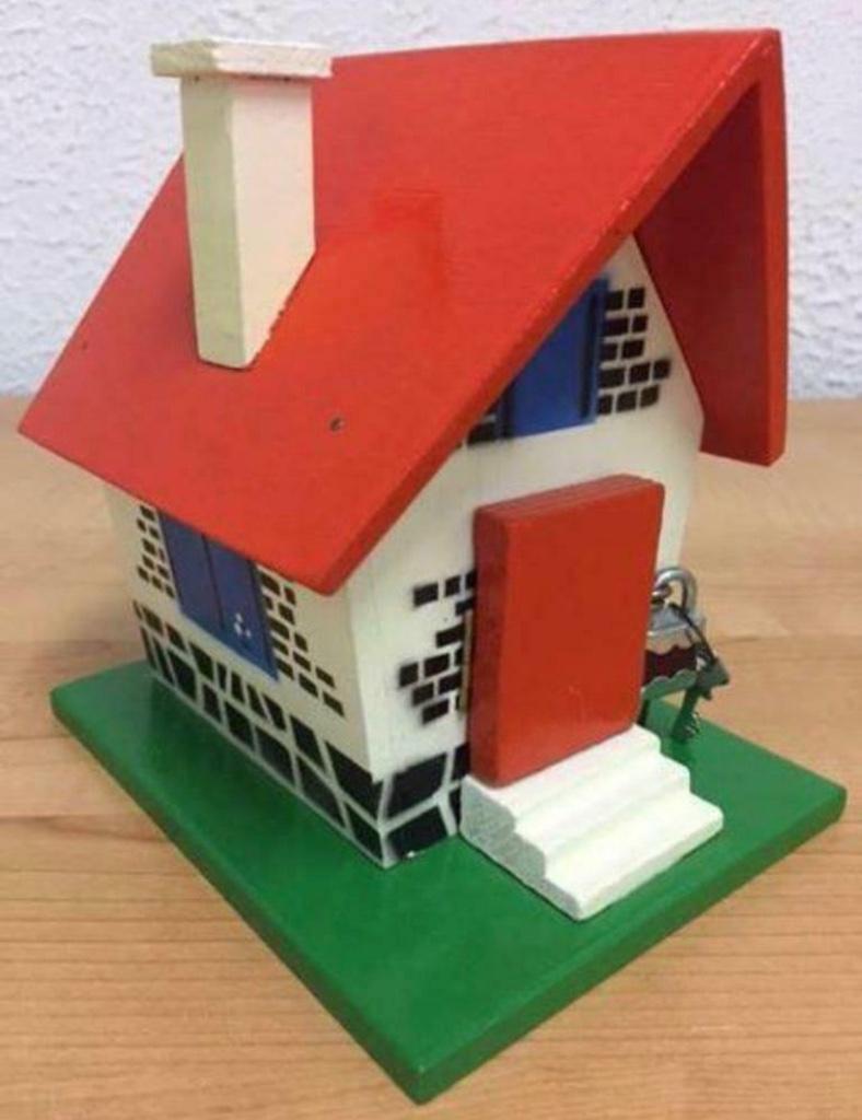 Prachtige vintage houten spaarpot ‘Huisje’, Antiek en Kunst, Ophalen of Verzenden