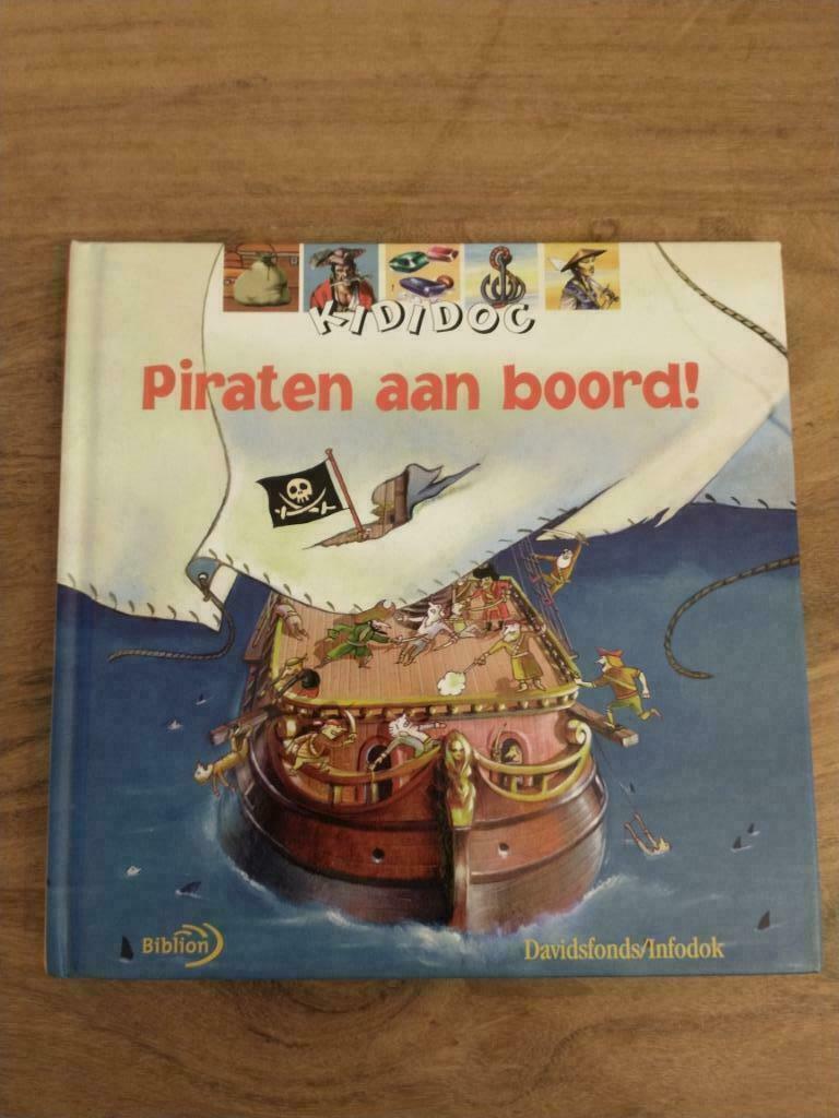 KIDIDOC Piraten aan boord! - Davidsfonds/Infodok, Boeken, Gelezen, Uitklapboek, Jongen of Meisje, Ophalen of Verzenden