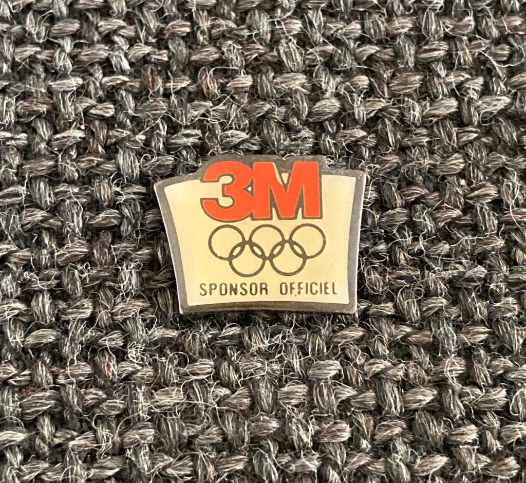 PIN - 3M - OLYMPISCHE SPELEN - JEUX OLYMPIQUES, Verzenden, Gebruikt, Sport, Speldje of Pin
