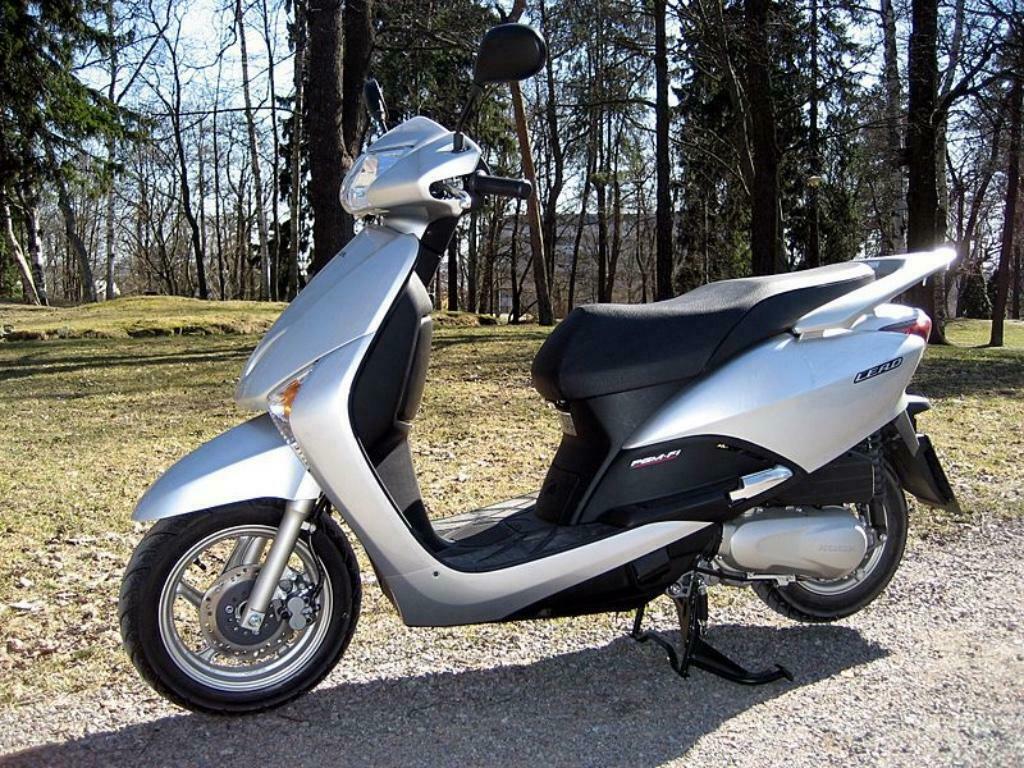 diverse onderdelen honda lead 110 108cc, Motoren, Ophalen of Verzenden, Gebruikt
