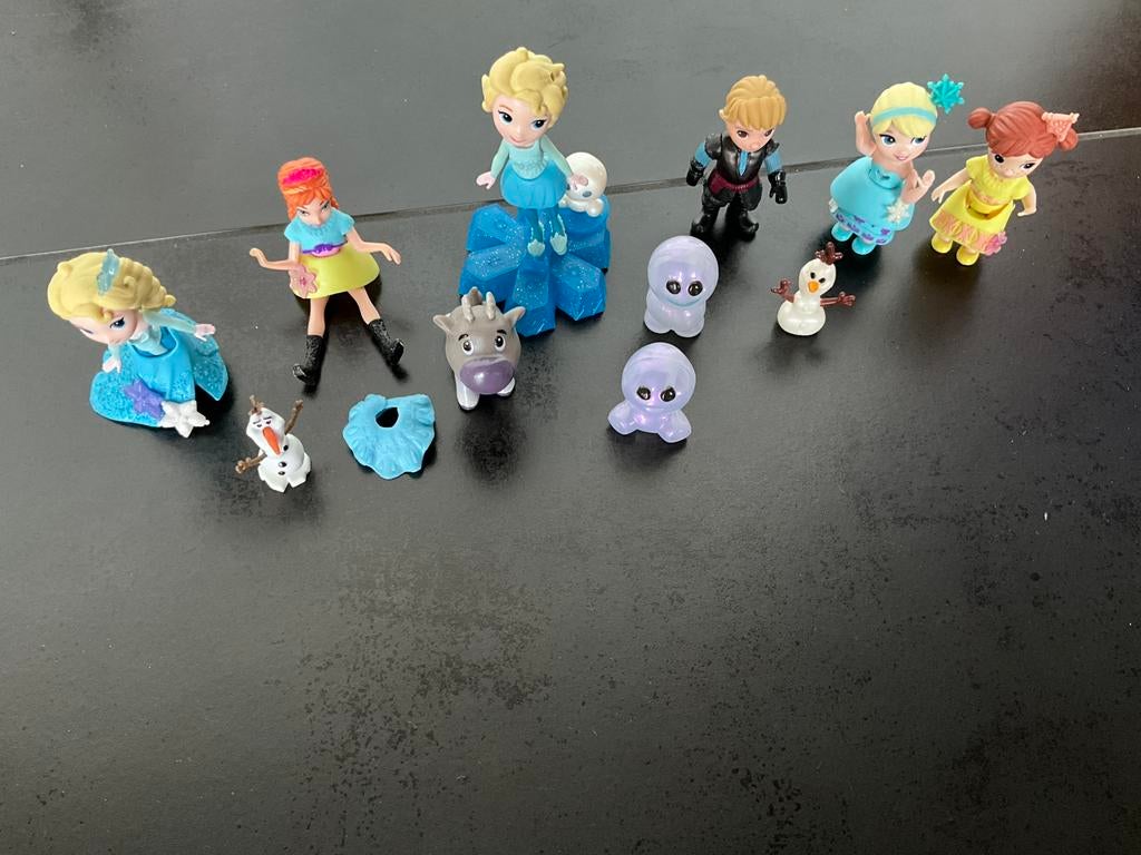 Diverses poupées Frozen Elsa et Anna, Enlèvement, Comme neuf