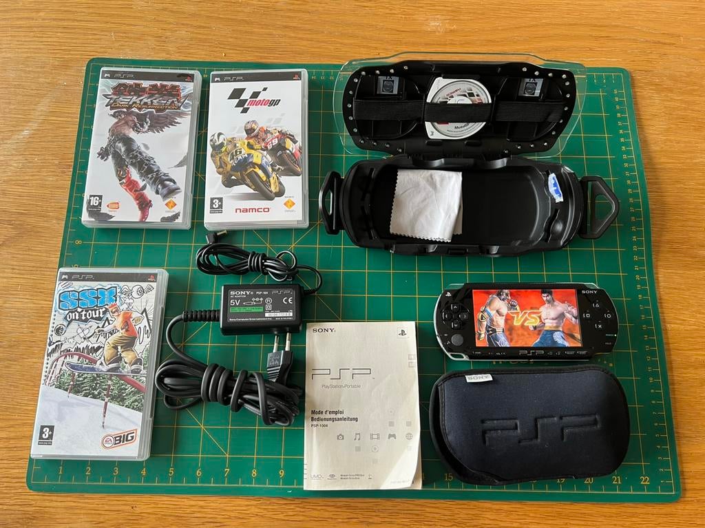 Sony playstation portable PSP, Games en Spelcomputers, Ophalen of Verzenden, Zo goed als nieuw, PSP