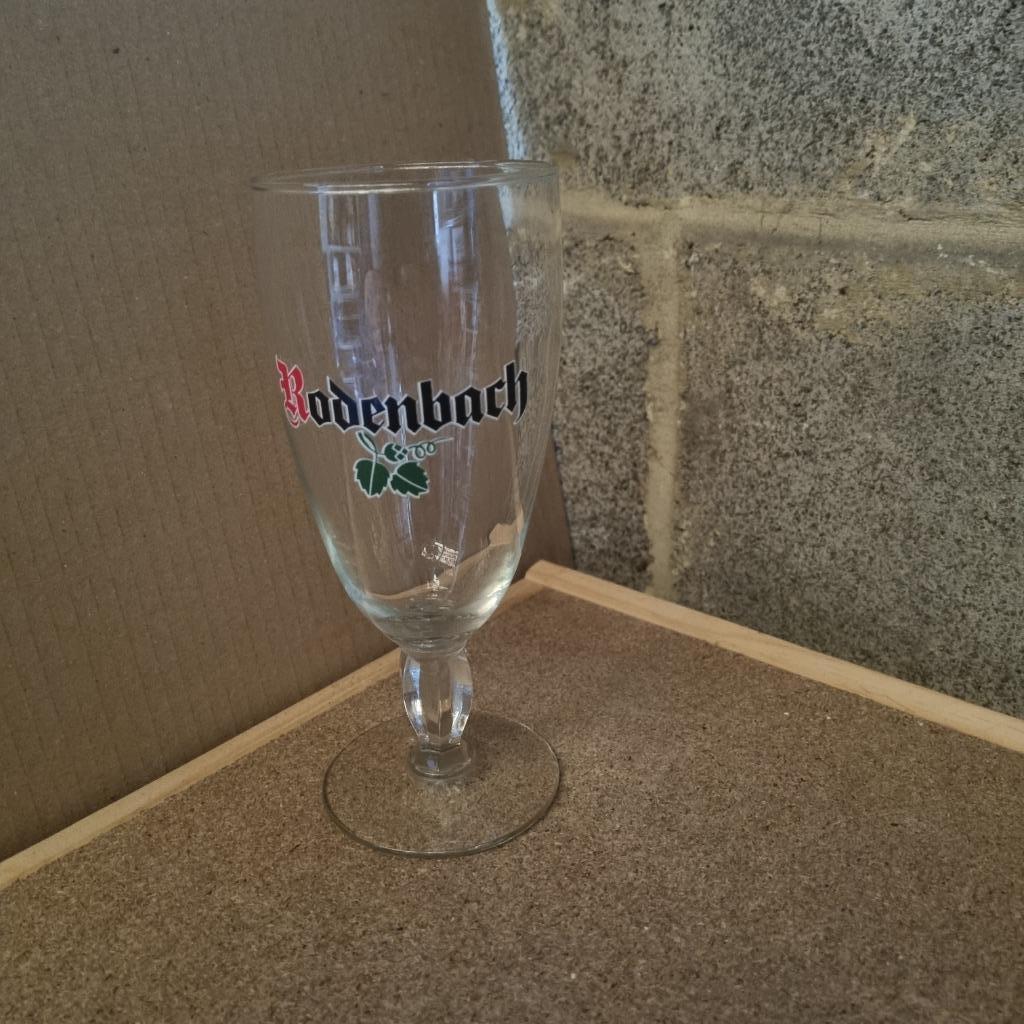 Verre Rodenbach (modèle 5), Ophalen of Verzenden, Gebruikt, Glas of Glazen, Overige merken