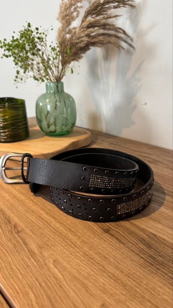 Blauwe riem met studs, Echt leder, Nieuw, Ophalen of Verzenden, Overige kleuren