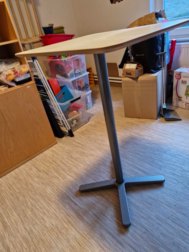 Hoge tafel, Ophalen, Gebruikt