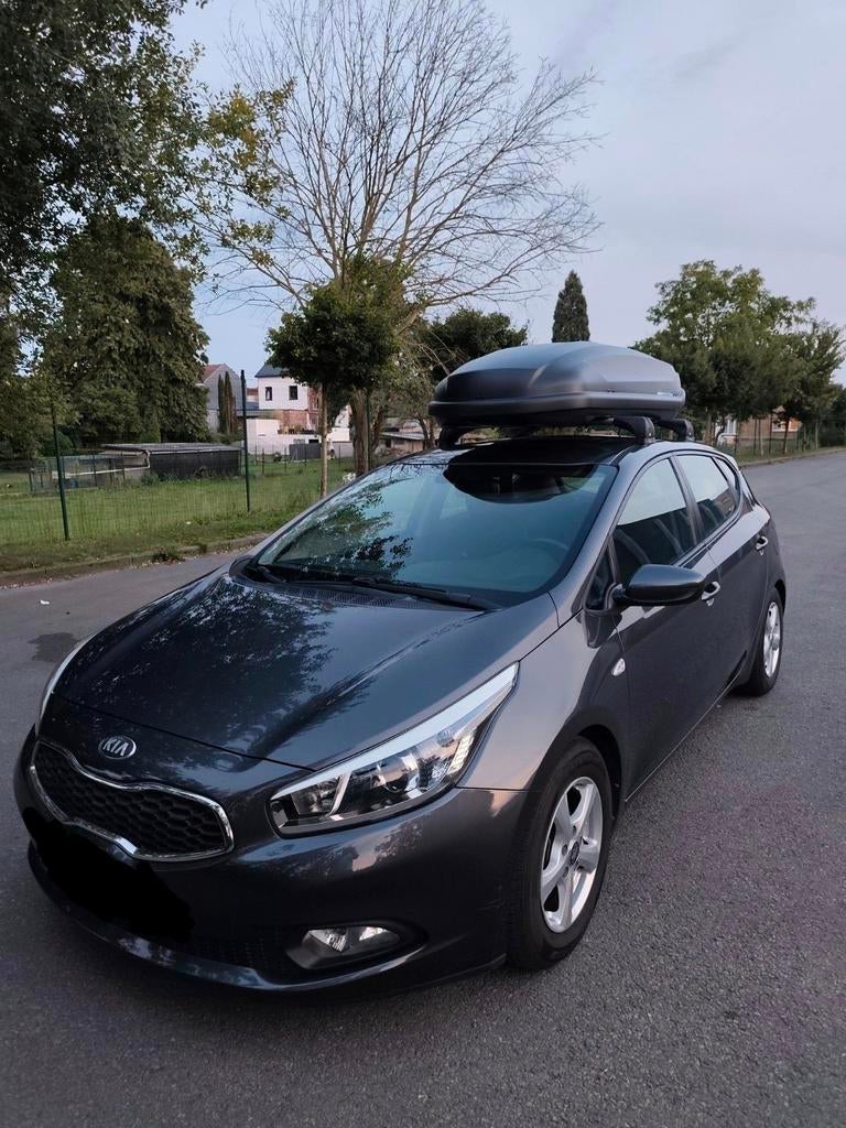 Kia Cee'd Benzine, Auto's, Voorwielaandrijving, Euro 5, Zwart, 4 cilinders