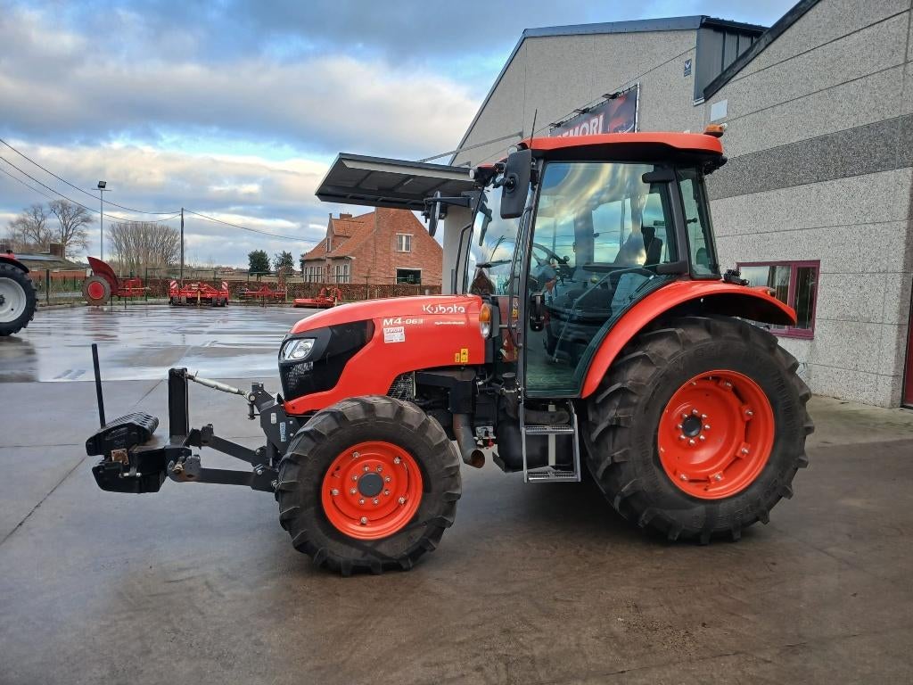 KUBOTA M4063, Zakelijke goederen, Landbouw | Tractoren, tot 2500, Overige merken, tot 80 Pk, Gebruikt, Ophalen