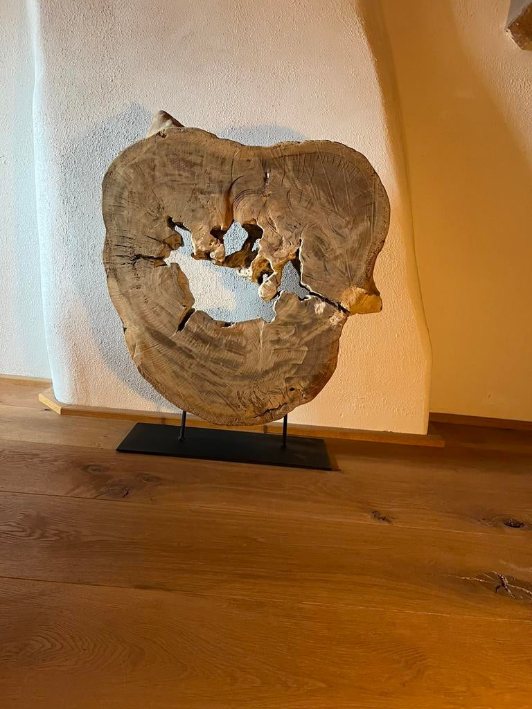 Artistieke massieve houtsculptuur, Ophalen