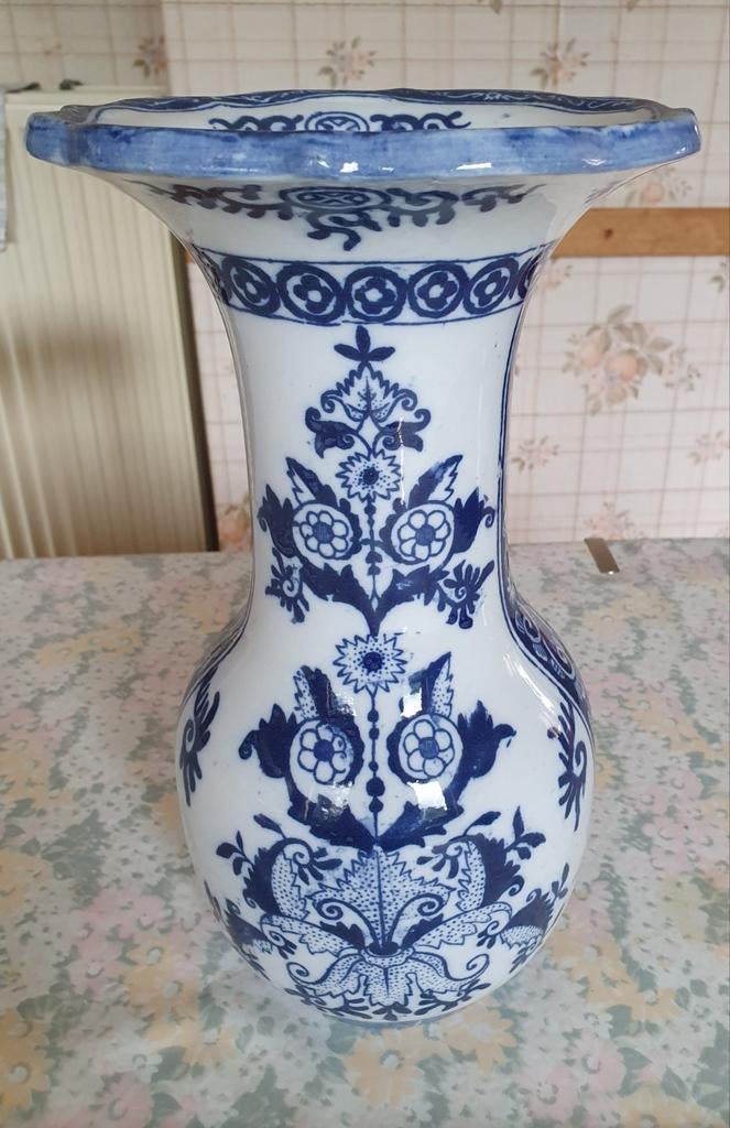Ancien grand vase Maastricht Tbe, Antiquités & Art, Enlèvement ou Envoi