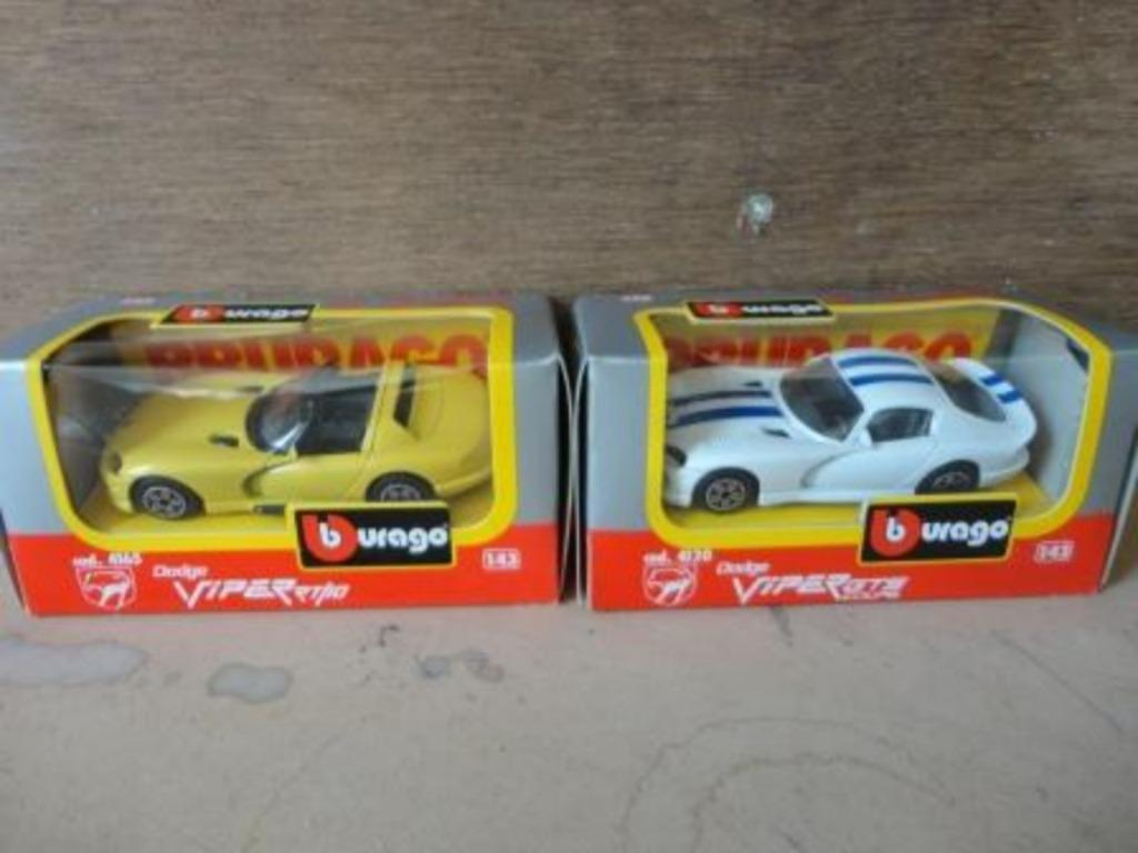lot 2 Bburago Dodge Viper 1/43, Verzenden, Zo goed als nieuw, Auto