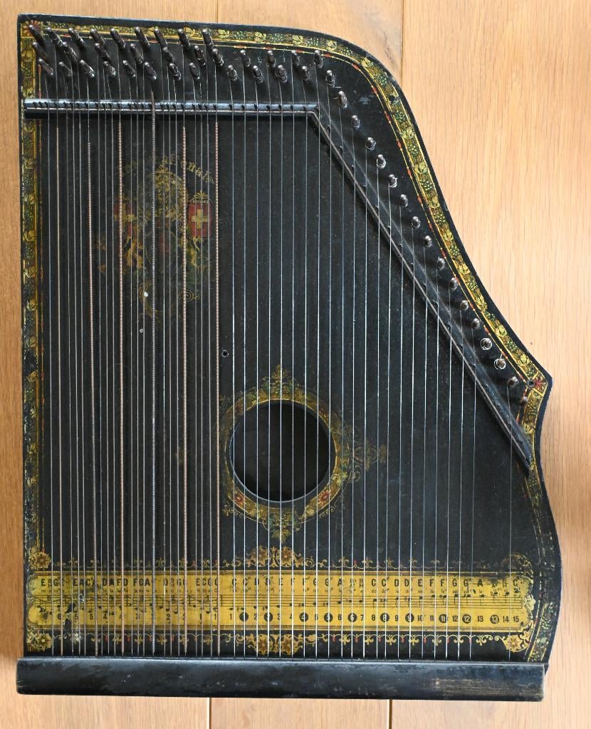 Cithare ancienne décorée or avec coffret et accessoires, Ophalen of Verzenden