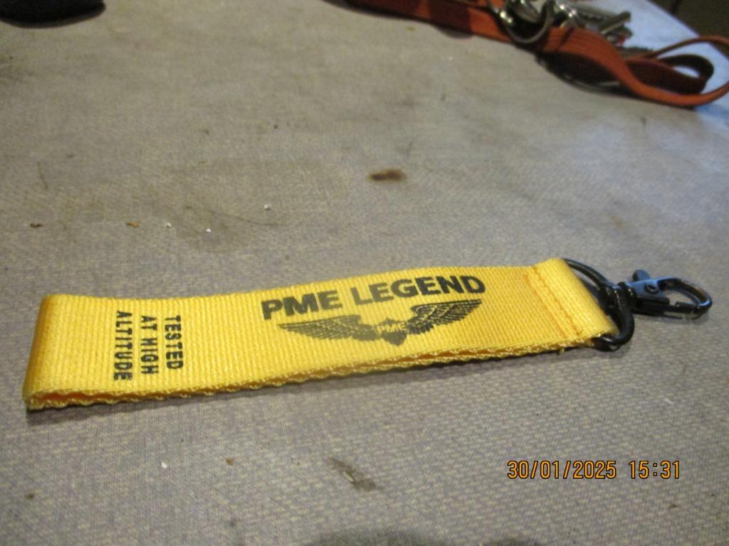 pme legend gele tag GEZOCHT, Ophalen of Verzenden