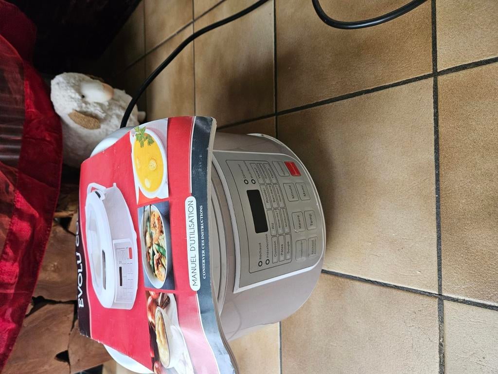 Robot multifonction.  Yaourtière,  cuisson vapeur, riz......, Enlèvement, Comme neuf