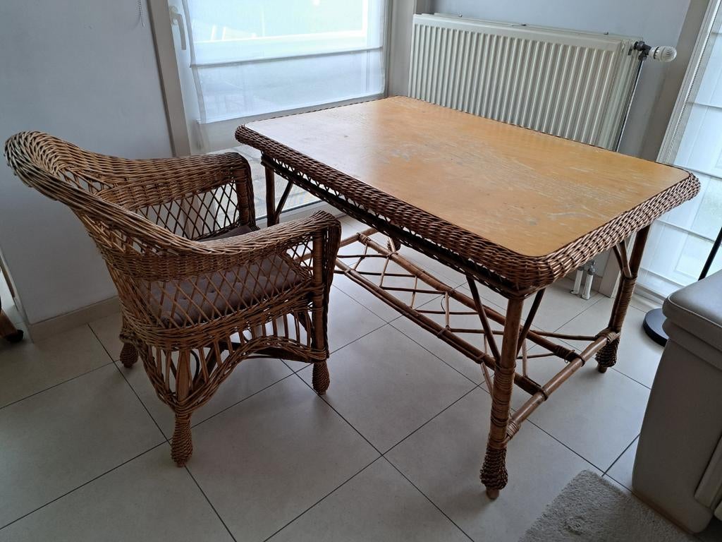 Rieten tafel, 130cmL - 88cmB - 76cmH, Ophalen