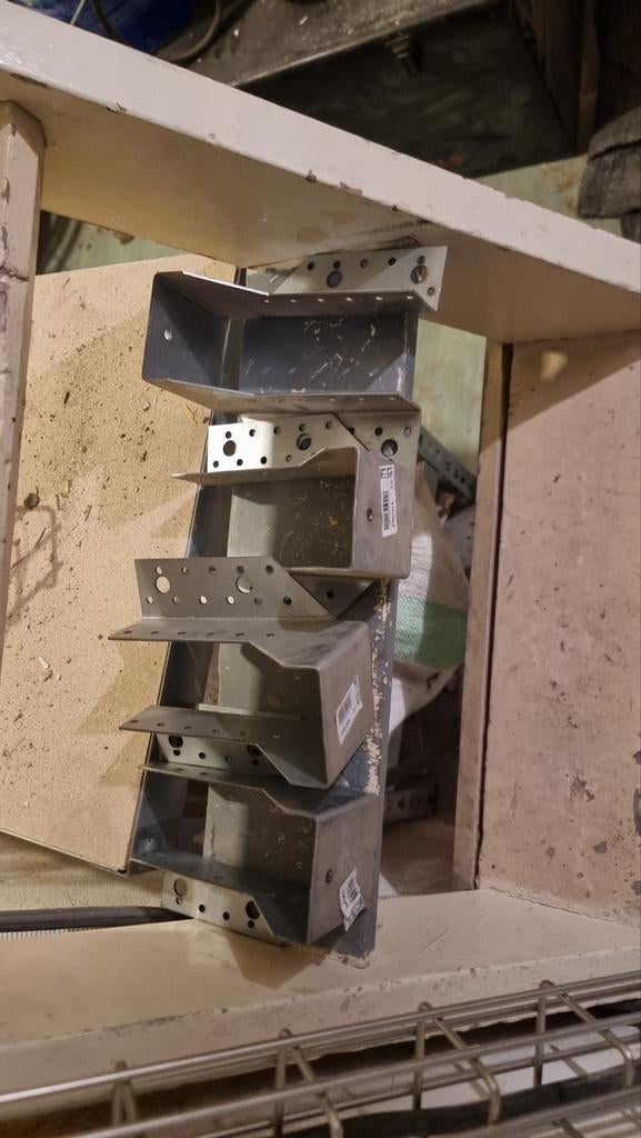 Balkdrager 63x158 4stuks, Ophalen, Zo goed als nieuw