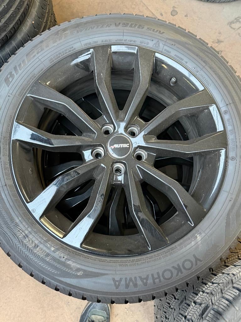 Set Winterbanden op zwarte velg (225/55/VR18 TL 102V), Auto-onderdelen, Banden en Velgen, Banden en Velgen, Winterbanden, 18 inch
