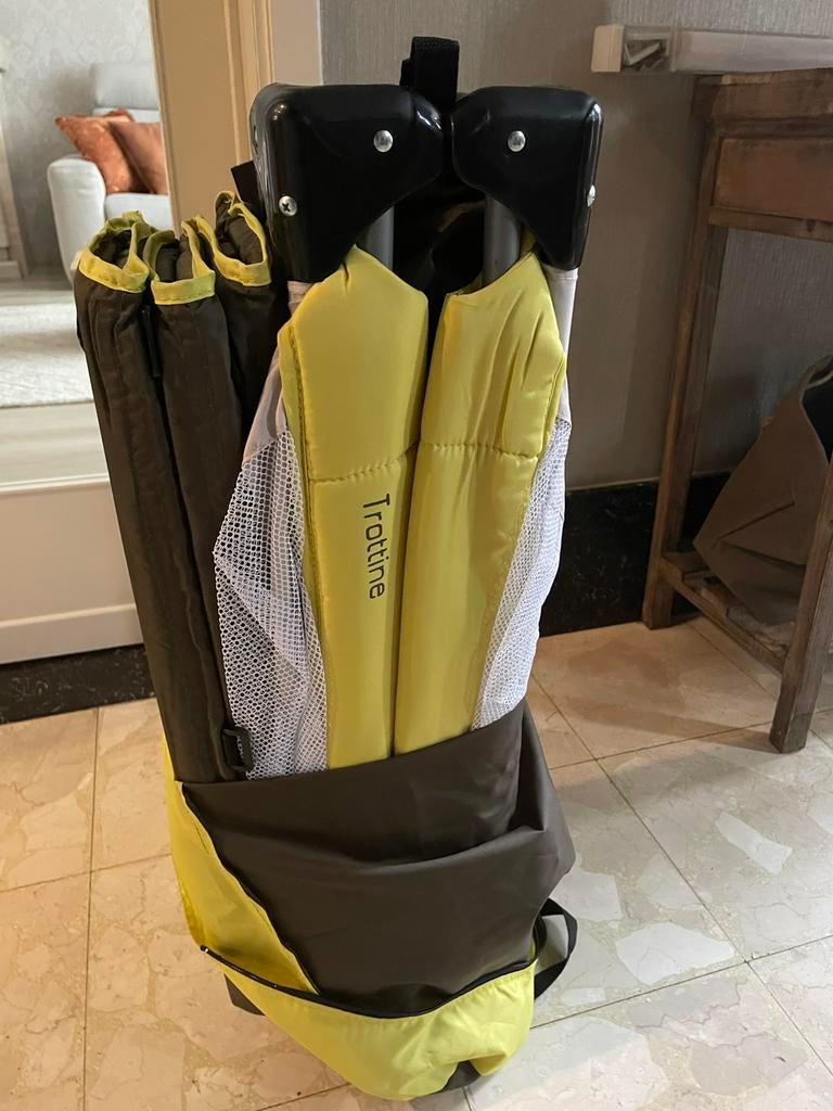 Logeerbedje voor kleine kinderen, Kinderen en Baby's, Ophalen, Zo goed als nieuw