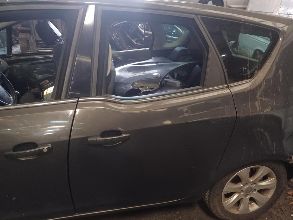 Opel Meriva B 2014 deur links achter, Ophalen, Gebruikt, Deur, .