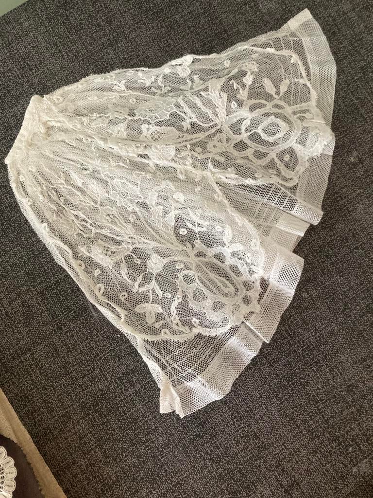 Antieke kanten jabot/ brusselse kant, Verzenden, Dames