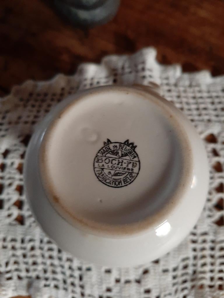 BOCH La Louviere melkkannetje, zwarte stempel, Collections, Enlèvement ou Envoi, Comme neuf