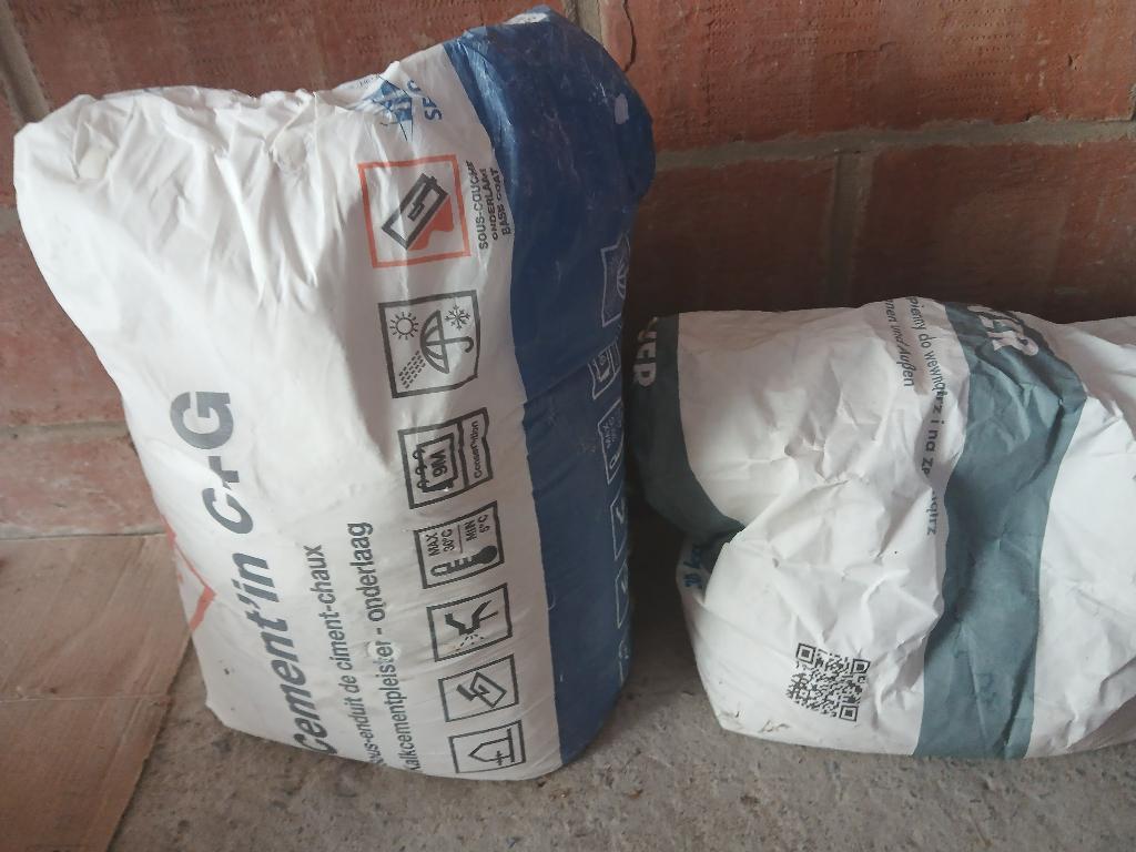 2 sacs de cimentine entamés - pour petits travaux, Doe-het-zelf en Bouw, Ophalen, Gebruikt