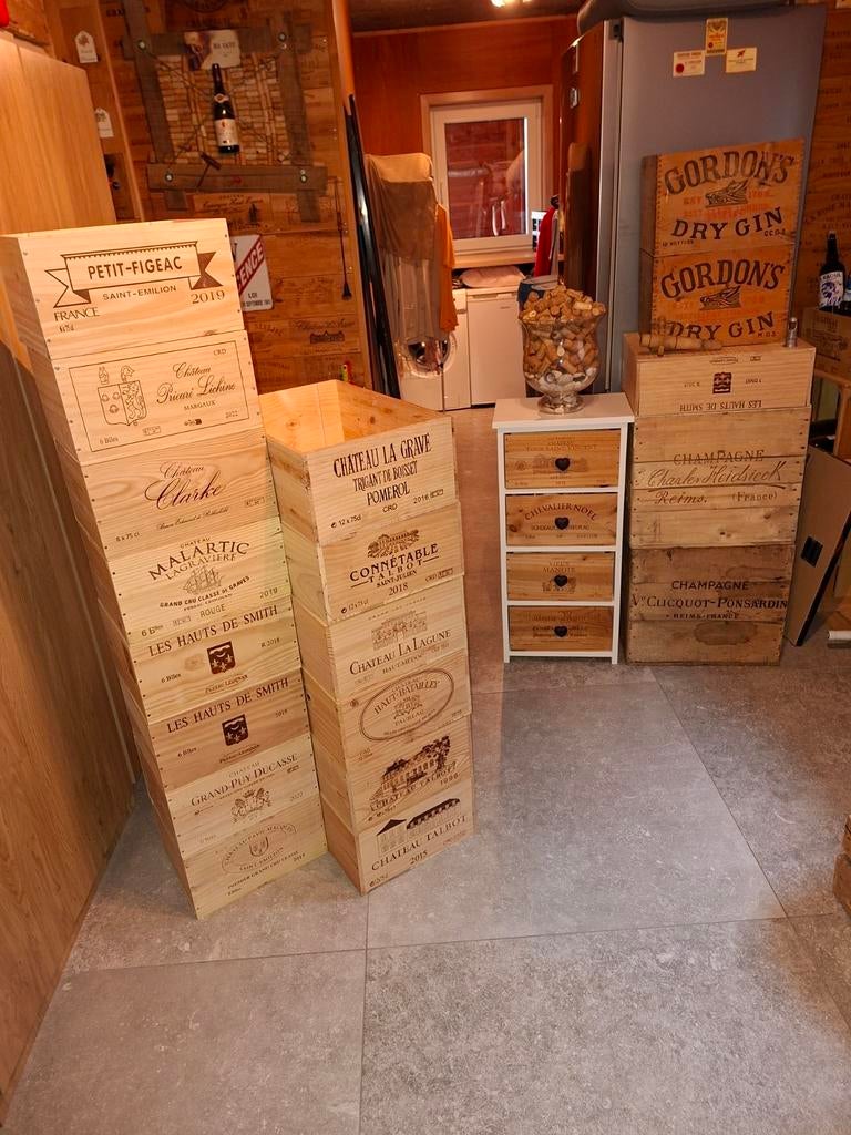 ⚠️ Caisse à vin vide en bois à 6€ et 10€ voir descriptif, Enlèvement