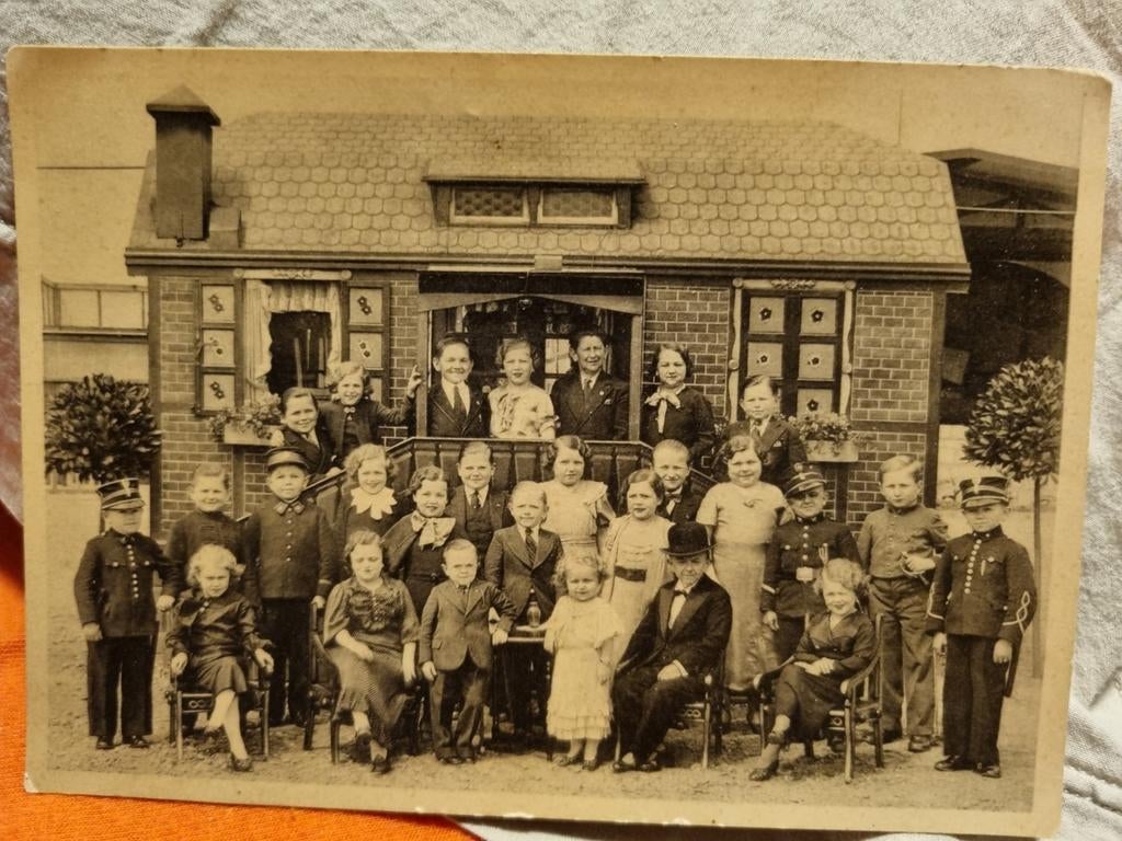 Ansichtkaart Lilliputiaanse dorpstentoonstelling Brussel 193, Ophalen of Verzenden, 1920 tot 1940, Overige thema's