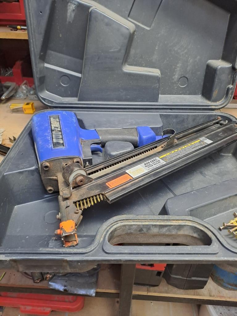 Nagelpistool, Doe-het-zelf en Bouw, Ophalen, Zo goed als nieuw