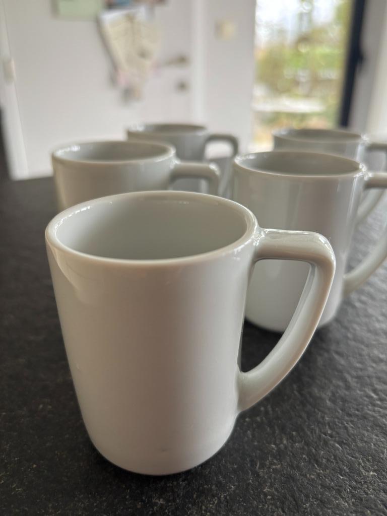 5 koffietassen, Huis en Inrichting, Ophalen of Verzenden, Zo goed als nieuw, Kop(pen) en/of Schotel(s)
