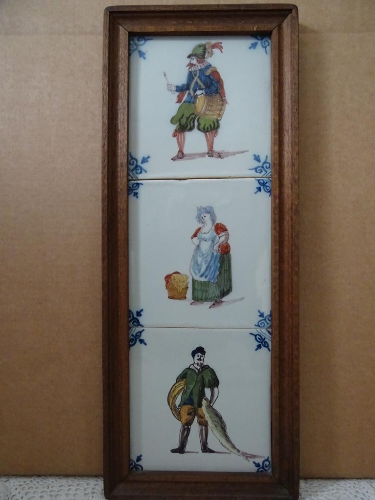 Makkum Tichelaar Tegeltableau nieuwslezer huisvrouw visser, Antiek en Kunst, Curiosa en Brocante, Ophalen of Verzenden