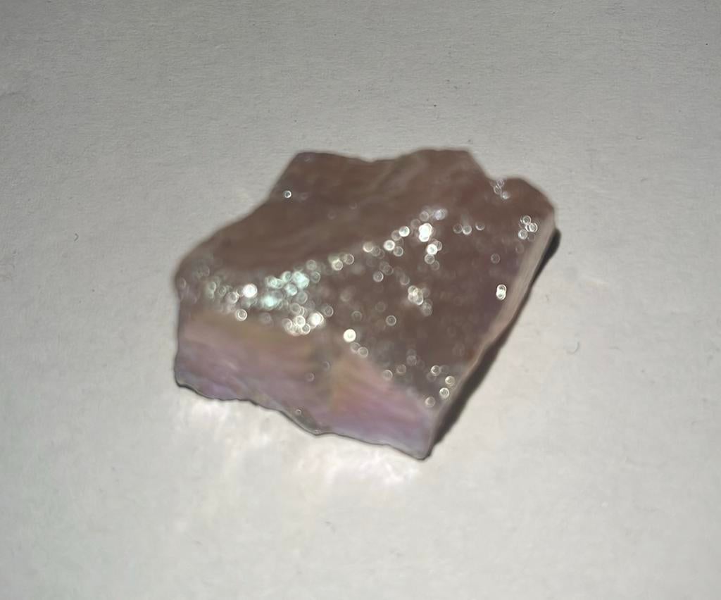 Ruwe Rozenkwarts - 26gram - 25mm x 35mm x 21mm, Ophalen of Verzenden