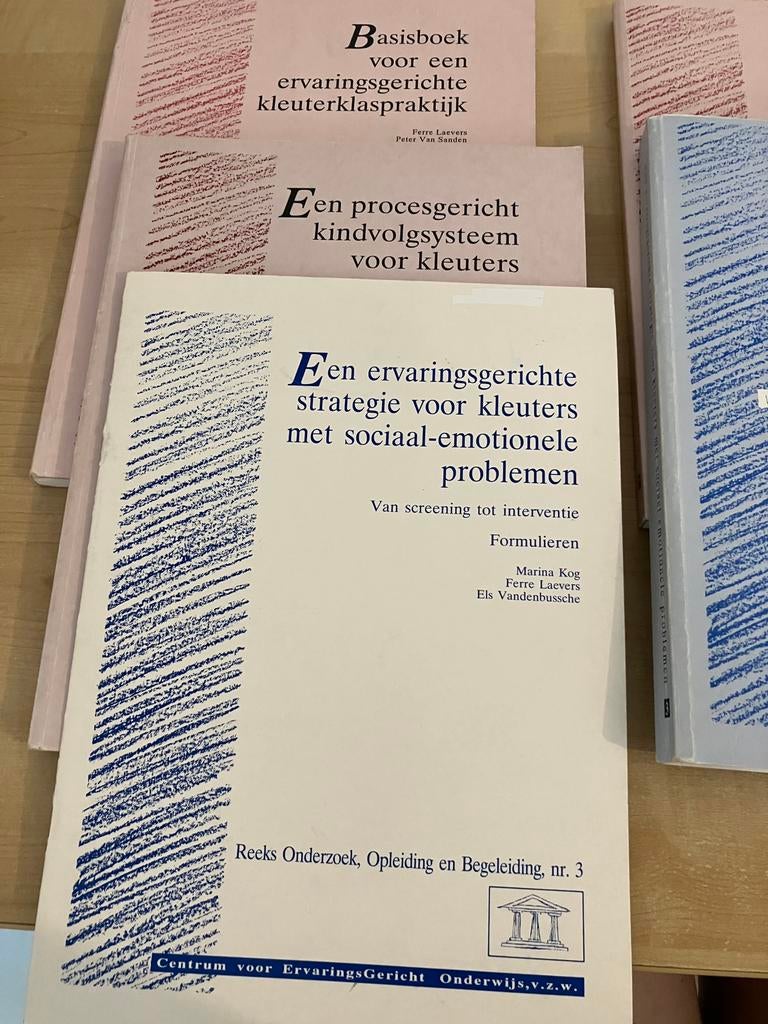 Onderwijs kleuters: Ervaringsgerichte klas Ferre Laevers, Boeken, Ophalen, Gelezen, Hogeschool
