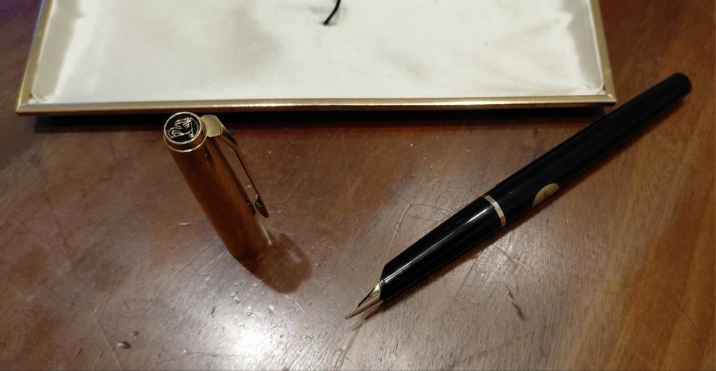 Porte-plume à pompe Pelikan neuf - plume 18 carats