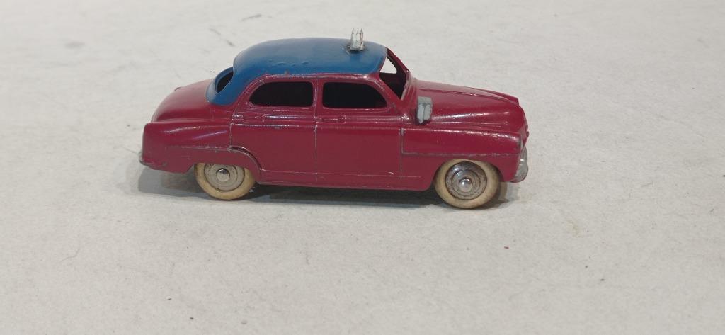 DINKY TOYS FRANCE SIMCA ARONDE TAXI REF 24UT, Enlèvement ou Envoi, Neuf, Voiture, Dinky Toys