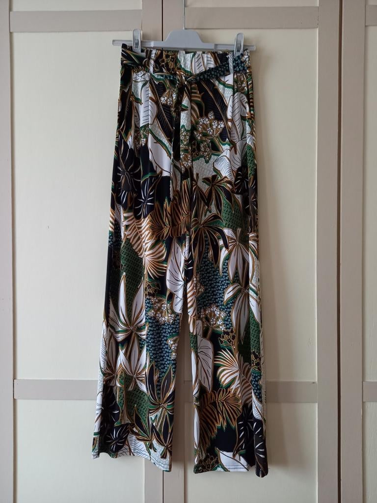 Zomerse losse broek tropische print, Overige kleuren, Bel & Bo, Ophalen of Verzenden, Zo goed als nieuw
