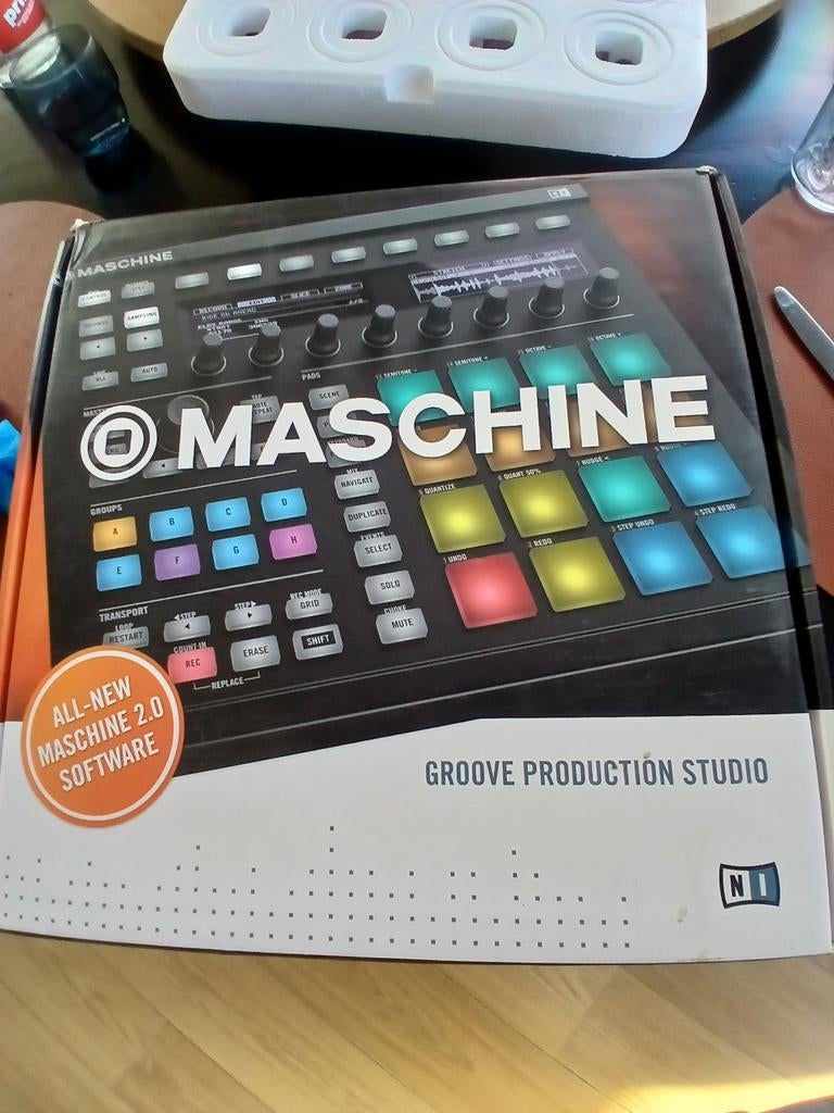 Maschine, Enlèvement