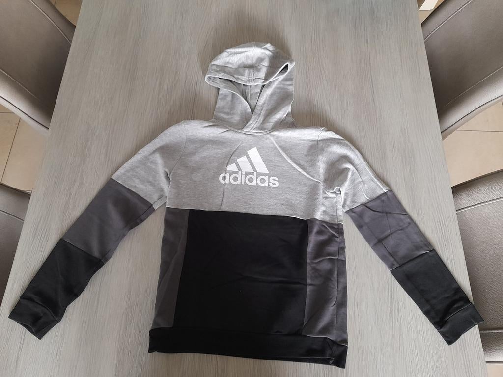 Grijs/zwarte hoedie Adidas 152, Kinderen en Baby's, Kinderkleding | Maat 152, Adidas, Jongen of Meisje, Trui of Vest, Ophalen of Verzenden