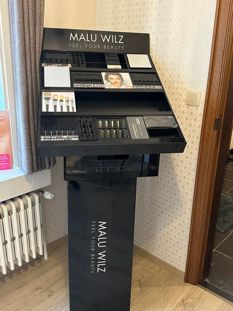 Make up stand, Ophalen