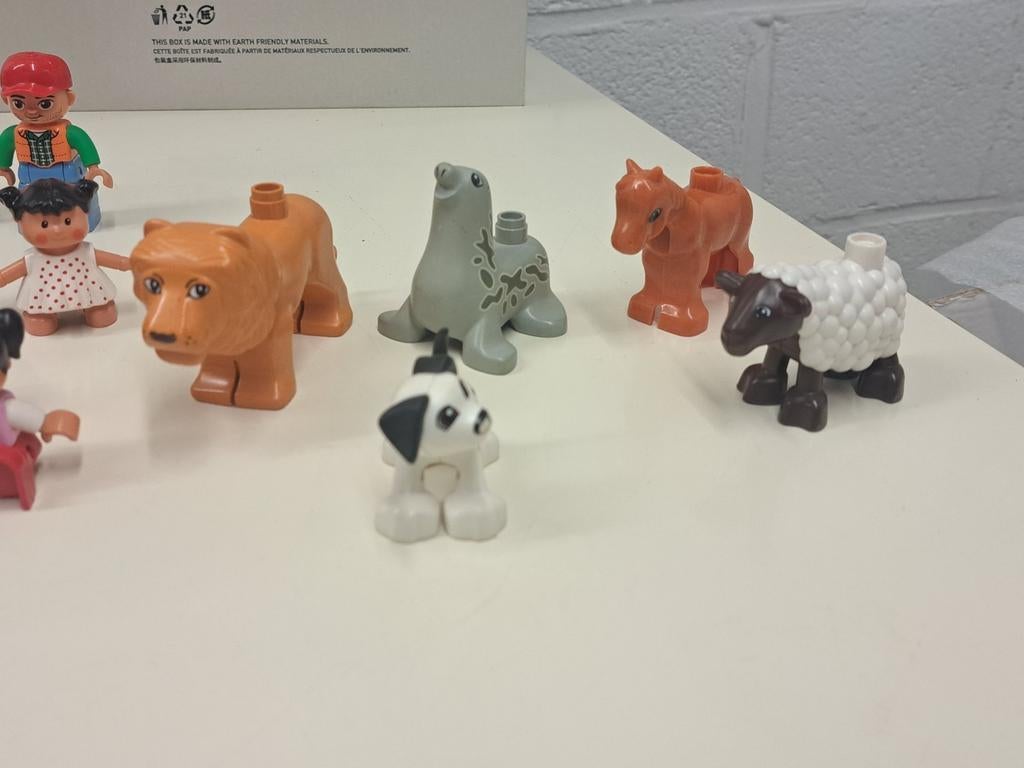 21 figurines masculines Lego/Duplo, animaux en bon état, Enlèvement ou Envoi, Comme neuf, Duplo