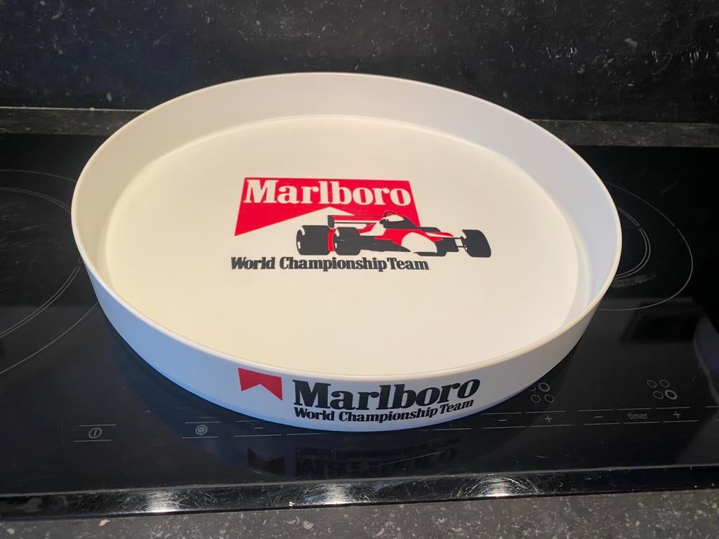 marlboro WORLD CHAMPIONSHIP TEAM dienblad/plateau, Enlèvement ou Envoi, Utilisé, Ustensile