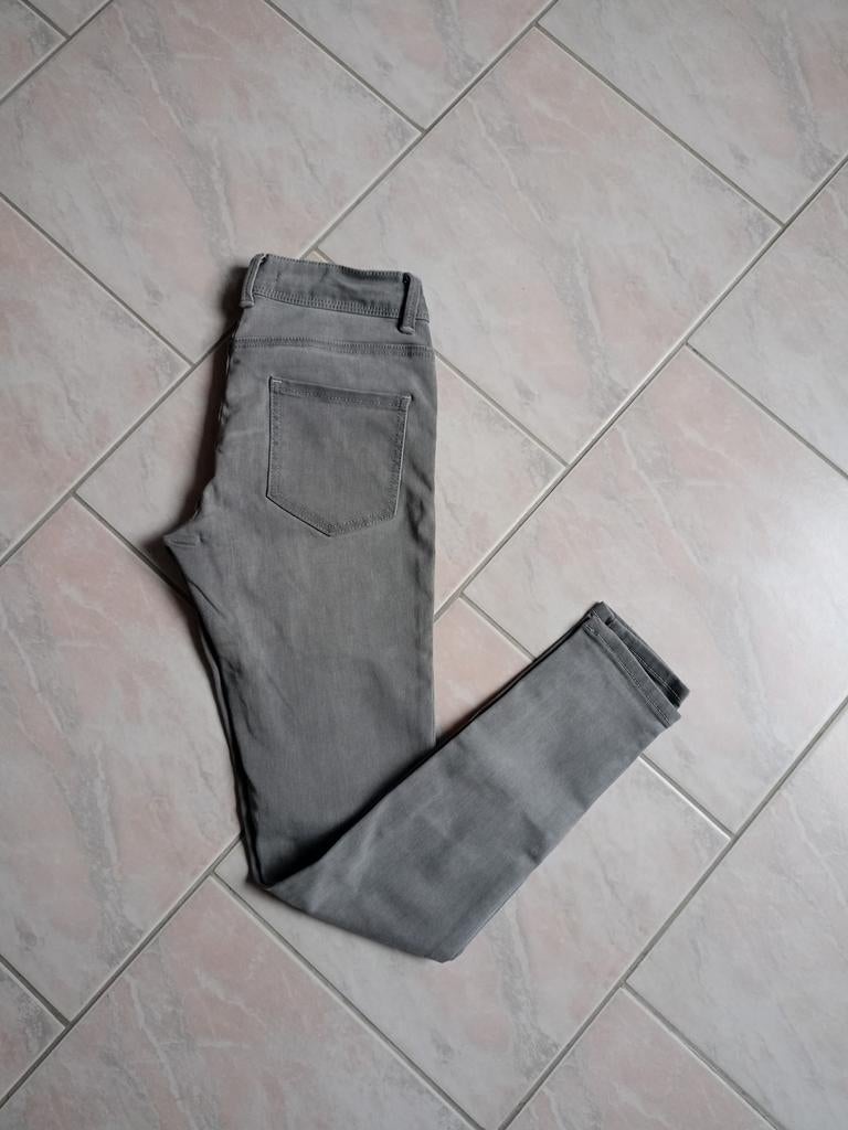Jeans gris, W28 - W29 (confection 36), Gris, Enlèvement ou Envoi, One by Gémo