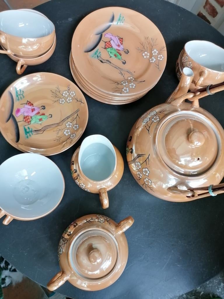 Chinees theeservies met stempel in de kopjes, Antiek en Kunst, Antiek | Servies compleet, Ophalen
