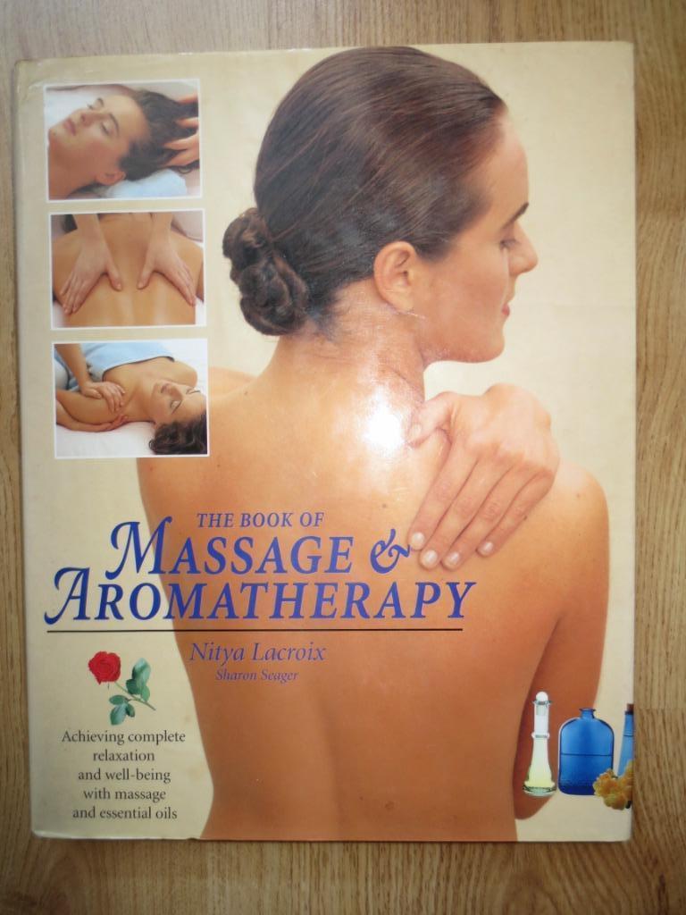 The Book of Massage & Aromatherapy, Ophalen of Verzenden, Zo goed als nieuw, Kruiden en Alternatief, Nitya Lacroix