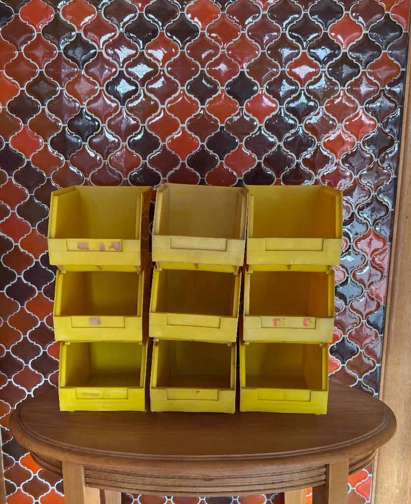 Bacs de rangement, Enlèvement, Utilisé, Casier
