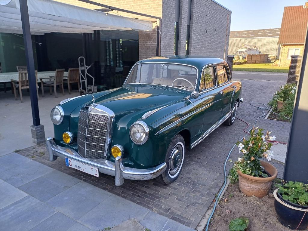Mercedes-Benz W180 220S, 4 deurs, Beige, Bedrijf, S-Klasse